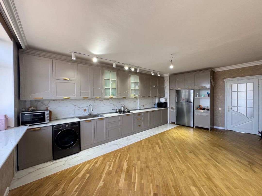 Satılır 4 otaqlı yeni tikili 210 m² — Mənzil, Bakı (12)