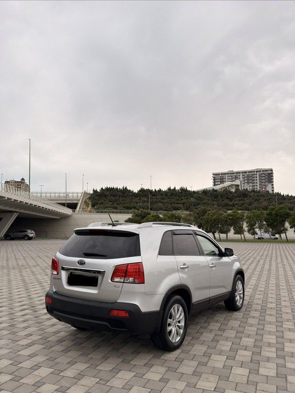 Kia Sorento, 2.0 L, 2011 il, 302 000 km — Avtomobillər, Bakı (4)