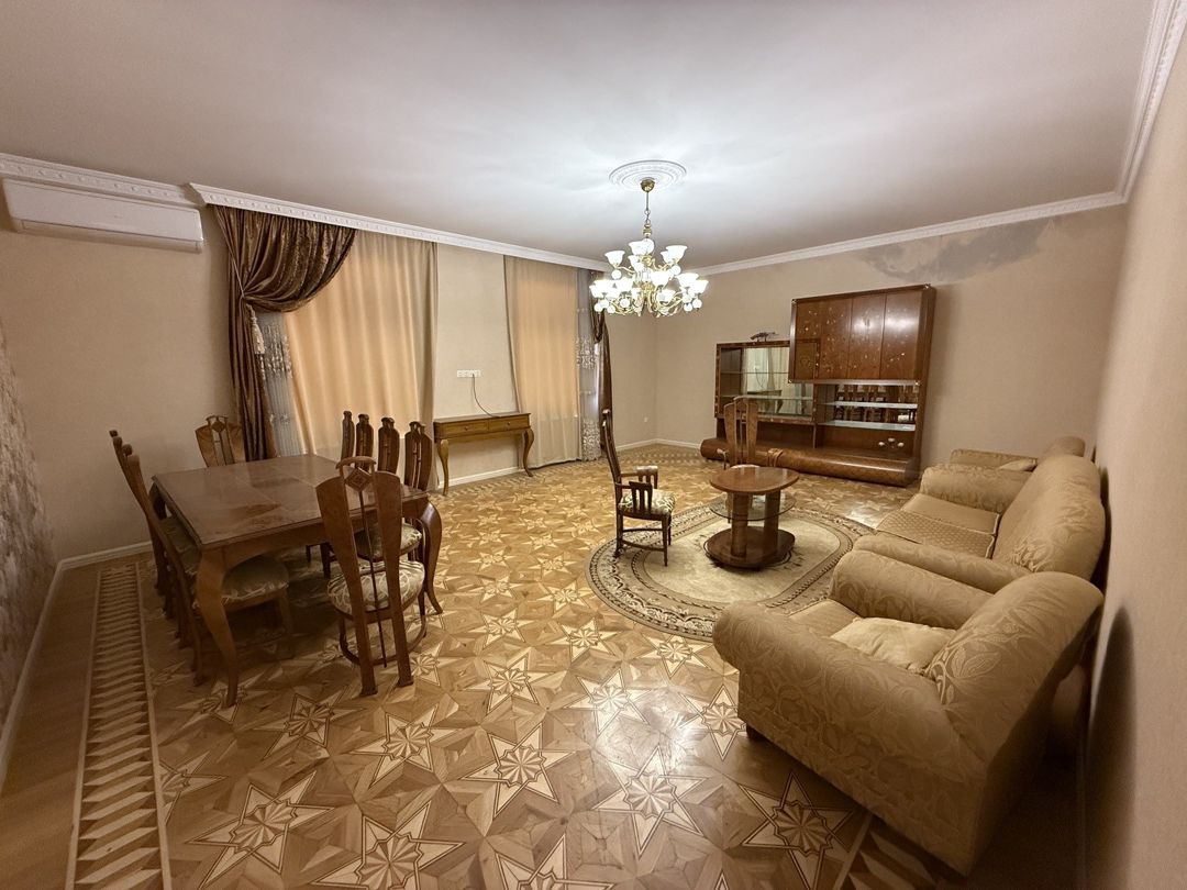Satılır 7 otaqlı həyət evi/bağ evi 490 m² — Ev, villa, Bakı (12)