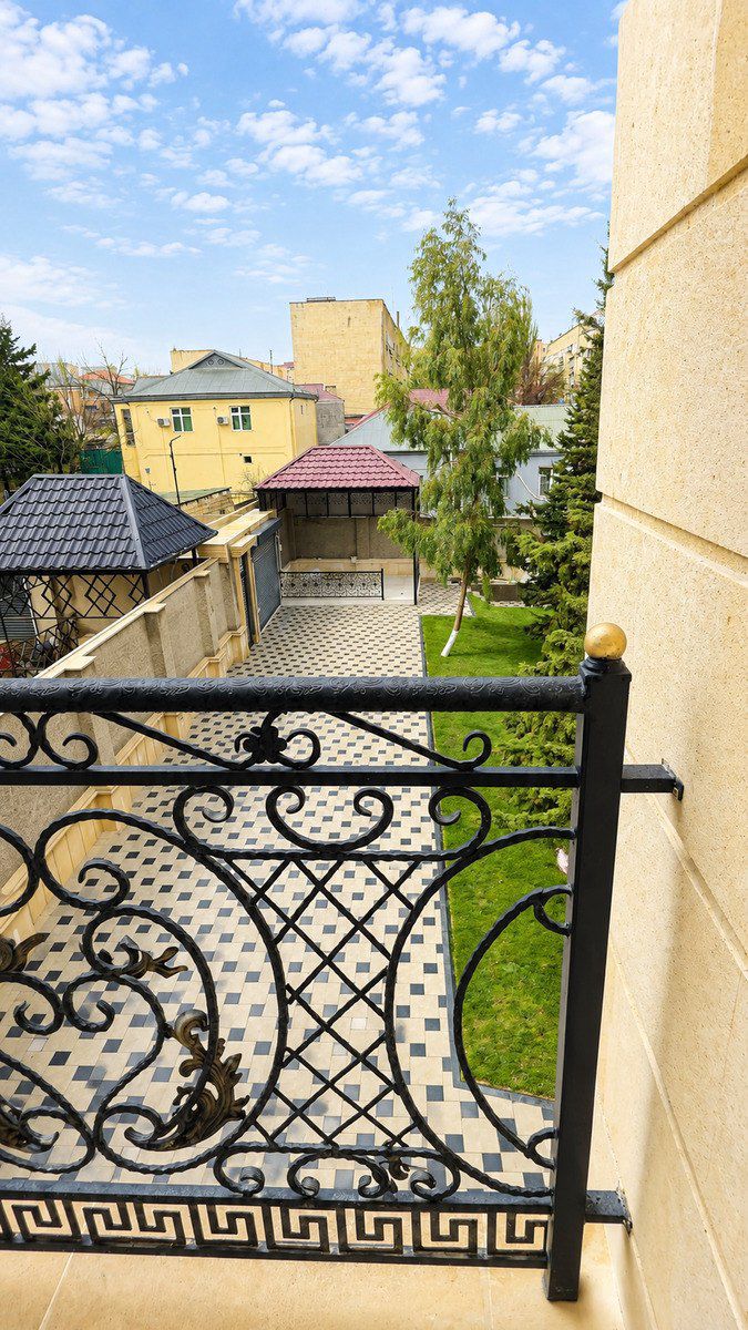 Satılır 6 otaqlı həyət evi/bağ evi 300 m² — Ev, villa, Bakı (4)