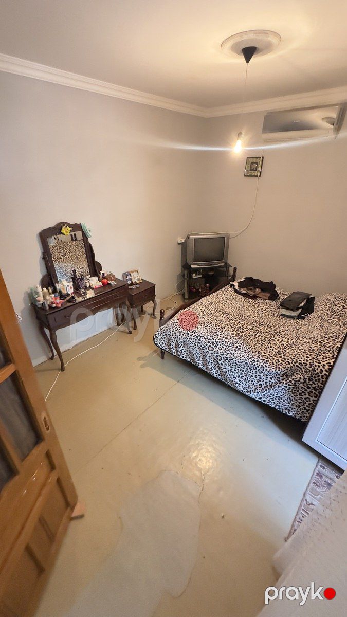 Satılır 2 otaqlı köhnə tikili 60 m² — Mənzil, Bakı (9)