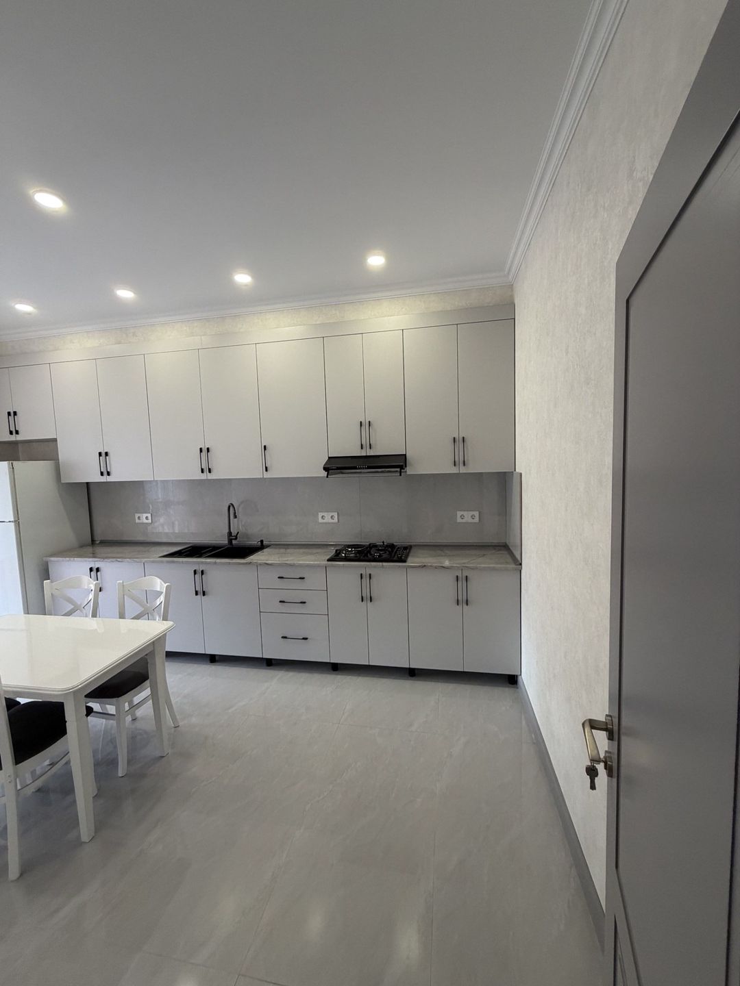 İcarəyə verilir 2 otaqlı yeni tikili 87 m² — Mənzil, Bakı (6)