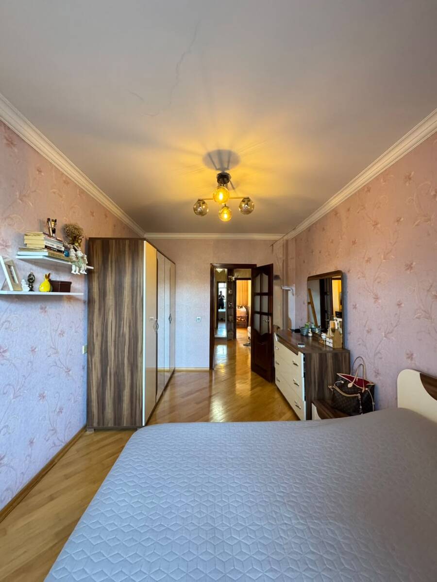 Satılır 4 otaqlı köhnə tikili 98 m² — Mənzil, Bakı (9)
