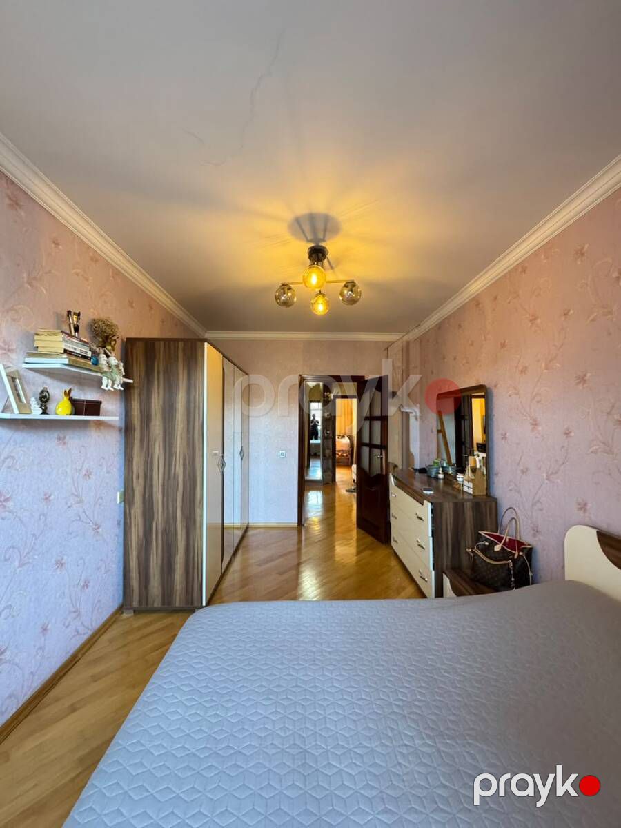 Satılır 4 otaqlı köhnə tikili 98 m² — Mənzil, Bakı (9)