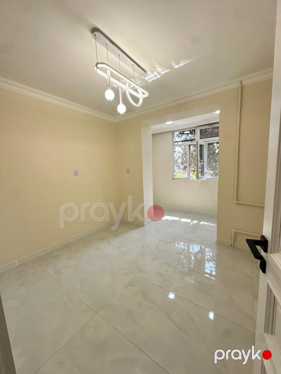 Satılır 4 otaqlı köhnə tikili 105 m² — Mənzil, Bakı (5)