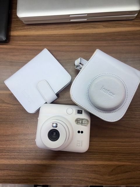 Fotoaparat İnstax 12 — Bakı