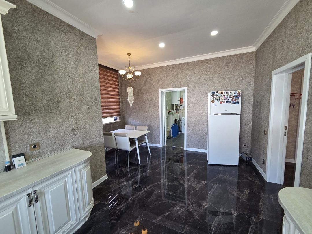Satılır 6 otaqlı həyət evi/bağ evi 280 m² — Ev, villa, Bakı (5)