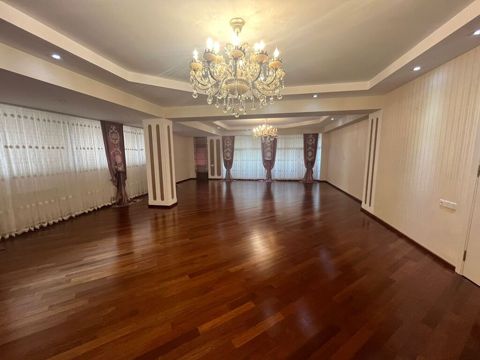 Satılır 7 otaqlı yeni tikili 550 m² — Bakı