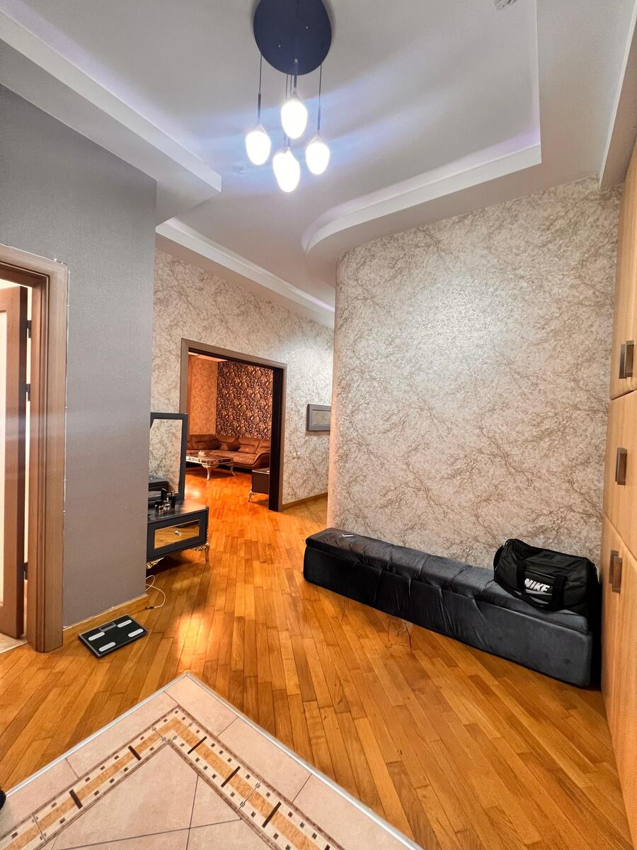 Satılır 4 otaqlı yeni tikili 160 m² — Mənzil, Bakı (10)