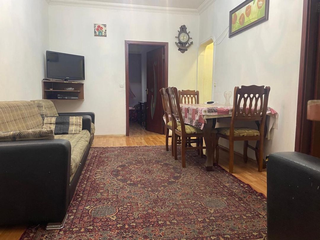 İcarəyə verilir 3 otaqlı köhnə tikili 70 m² — Mənzil, Bakı