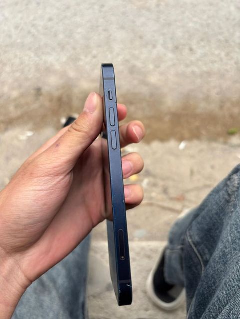 IPhone 12, Göy, Face ID — Digah