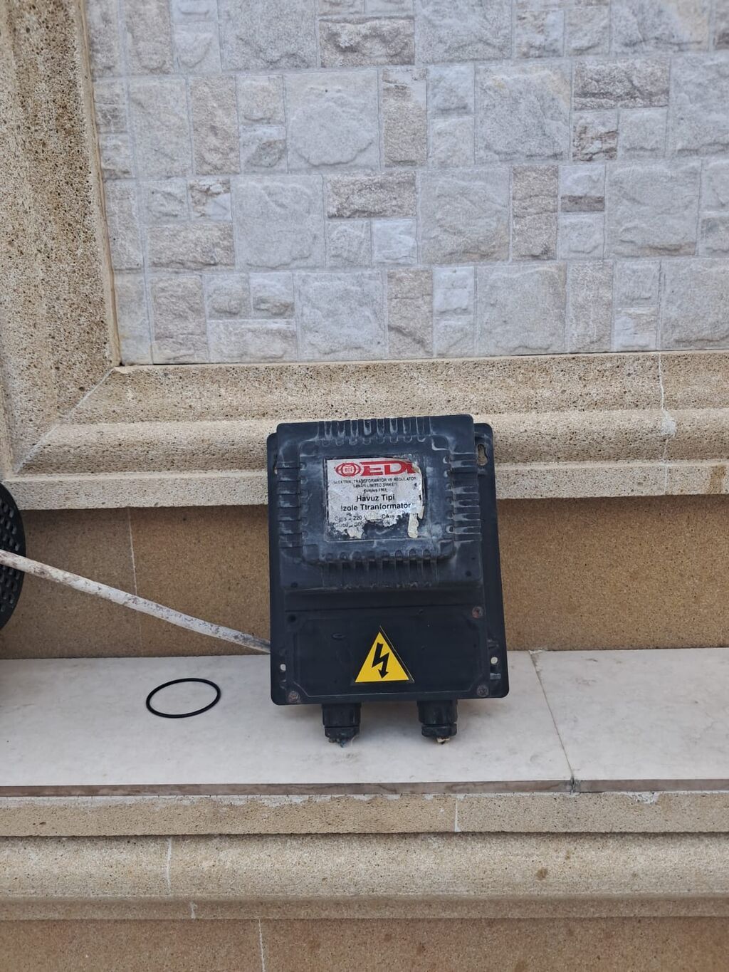 Islenmis hovuz matorxana sistemi.Islek veziyyetde cixarilib.Bir yerde — Hovuzlar, Bakı (2)