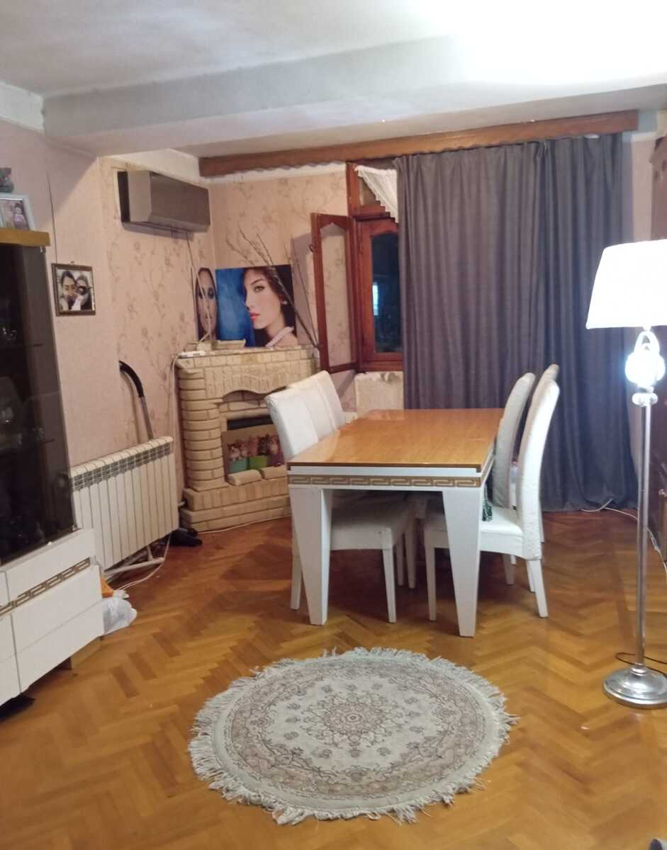 Satılır 2 otaqlı köhnə tikili 55 m² — Mənzil, Bakı (2)