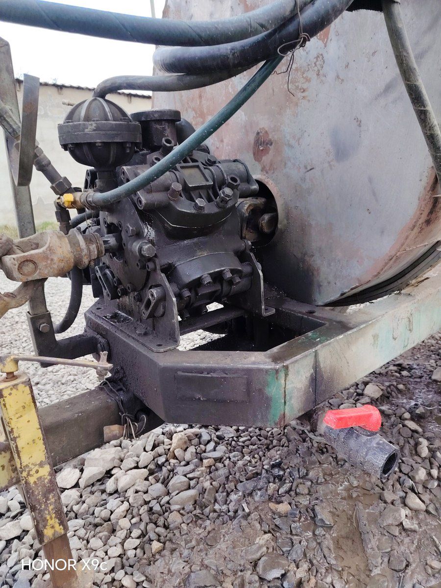 Köməkçi qoşqu — beton/su pompası — Qoşqular, Quba (2)