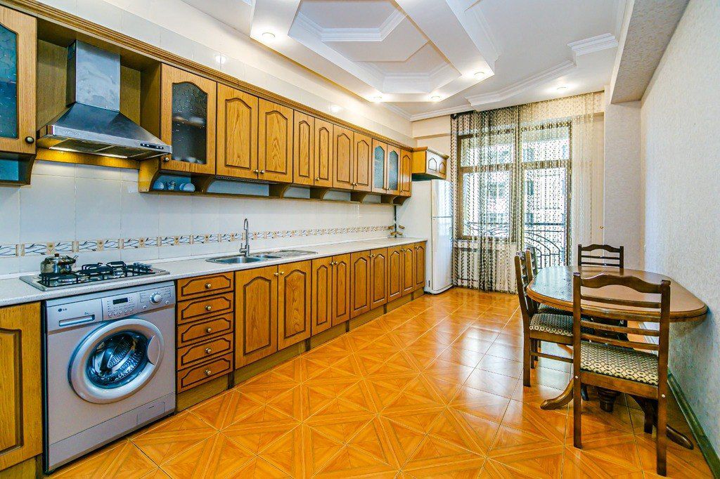 İcarəyə verilir 3 otaqlı yeni tikili 175 m² — Mənzil, Bakı (11)