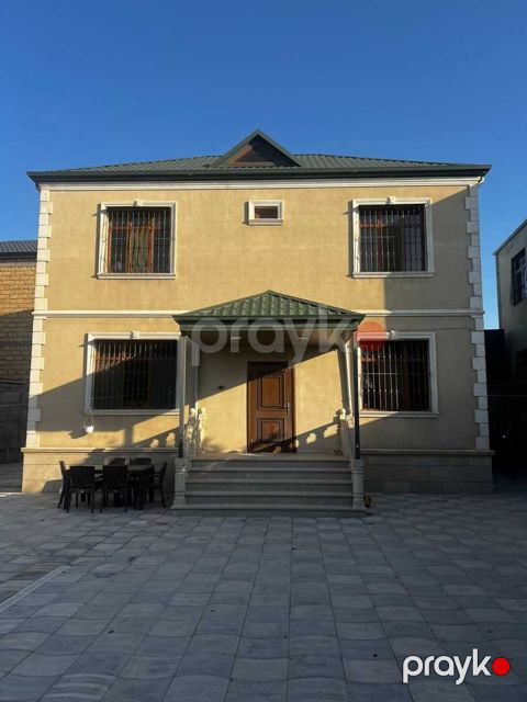 Satılır 5 otaqlı həyət evi/bağ evi 200 m²