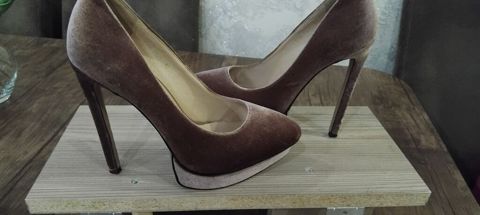 Qadın yüksək dabanlı tufli - Model: klassik stiletto - Material — Gəncə