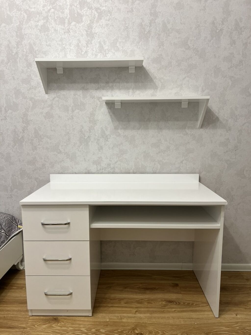 Ağ rəngli modul iş masası və üst dolab komplekti 2 ədəd - Geniş iş — Mebel, Bakı (4)