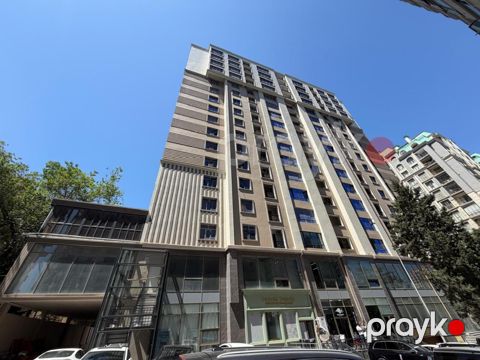 Satılır 4 otaqlı yeni tikili 240 m²