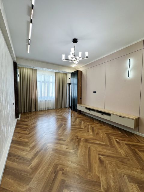 Satılır 2 otaqlı yeni tikili 72 m² — Bakı