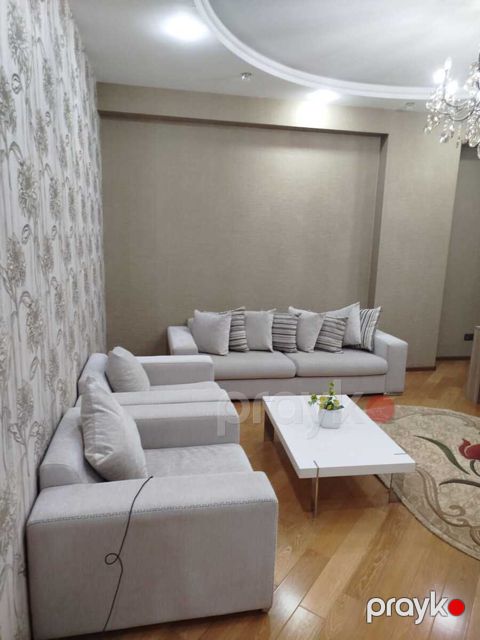 İcarəyə verilir 3 otaqlı yeni tikili 129 m²