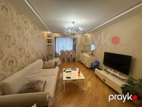 Satılır 3 otaqlı köhnə tikili 90 m²