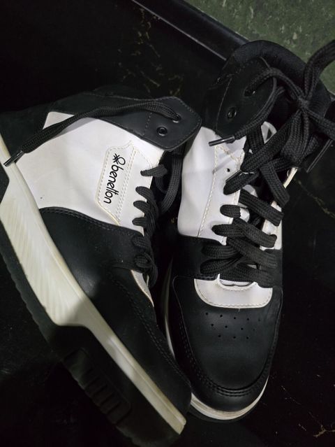 Benetton idman ayaqqabısı – 40 razmer - Model: Yüksəktaban, high-top — Digah