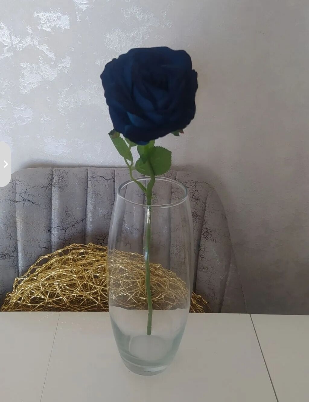 Tək gövdəli dekorativ mavi gül və şüşə vaza seti. - Çiçək: dərin mavi — Vaazalar, kreslolar, süni çiçəklər, Bakı