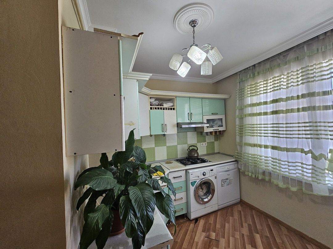 Satılır 2 otaqlı köhnə tikili 60 m² — Mənzil, Bakı