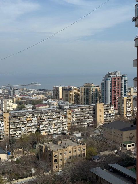Satılır 4 otaqlı yeni tikili 185 m² — Bakı
