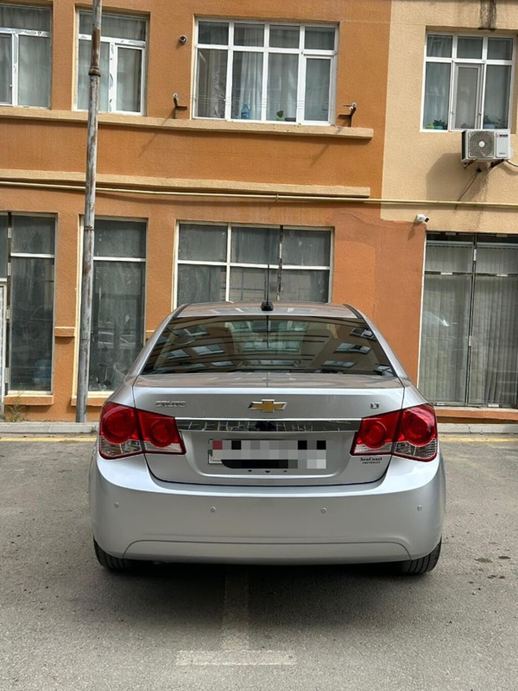 Chevrolet Cruze sedan – gümüşü rəng İli 2015 ideal veziyyetde mator — Avtomobillər, Xırdalan (2)