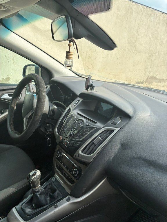 Ford Focus, 1.0 L, 2012 il, 270 500 km — Avtomobillər, Bakı (4)