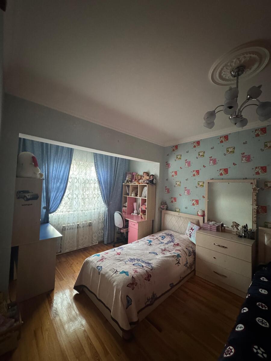 Satılır 4 otaqlı köhnə tikili 82 m² — Mənzil, Bakı (2)