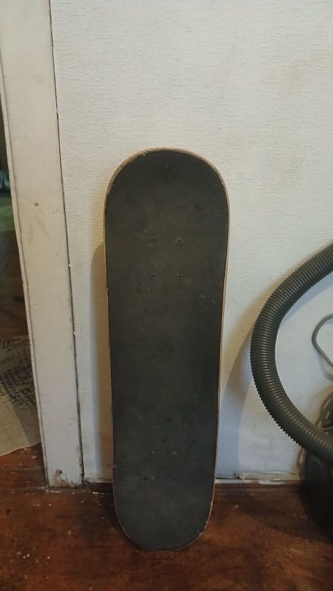 Skateboard – tam dəst - Taxta: klassik 7 qat ağac gövdə, yuxarıda — Bakı