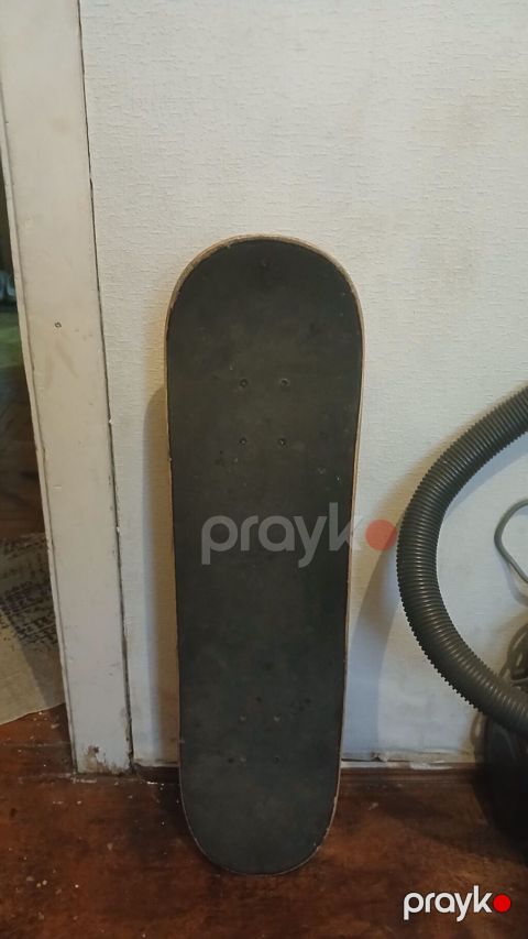 Skateboard – tam dəst - Taxta: klassik 7 qat ağac gövdə, yuxarıda — Bakı