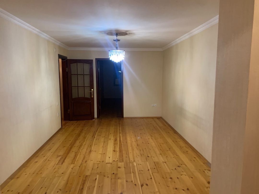 Satılır 3 otaqlı köhnə tikili 70 m² — Mənzil, Bakı (2)