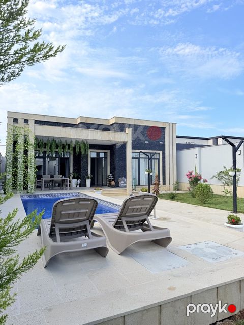 İcarəyə verilir 4 otaqlı həyət evi/bağ evi 300 m²