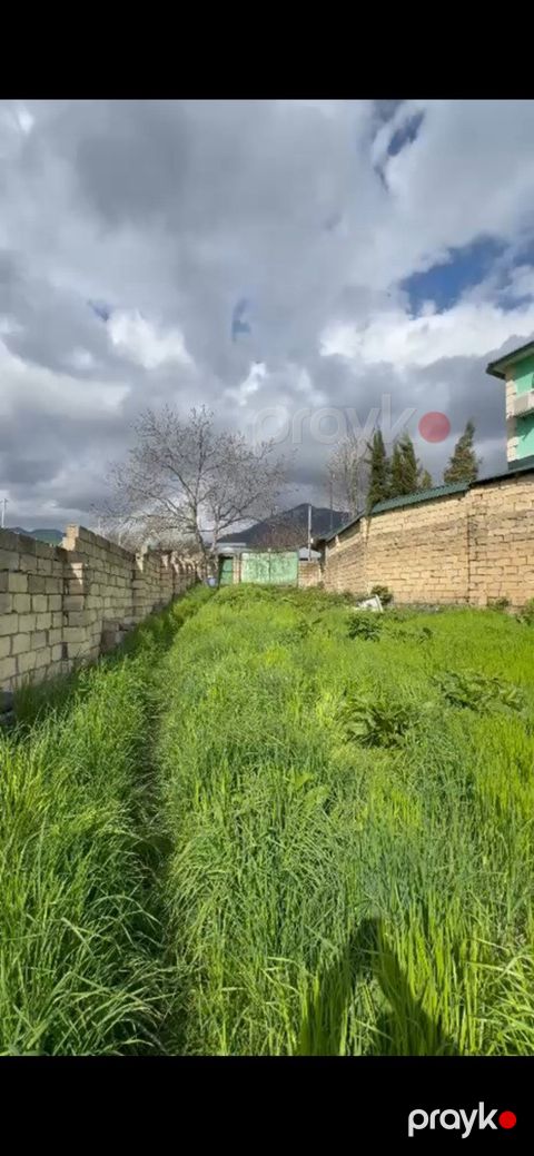 10 sot torpaq sahəsi, Qəbələ r