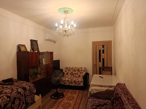2-otaqlı mənzil, Nizami r., 45 m² — Bakı