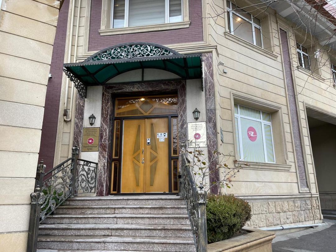 İcarəyə verilir 8 otaqlı ofis 1000 m² — Ofis, Bakı (2)