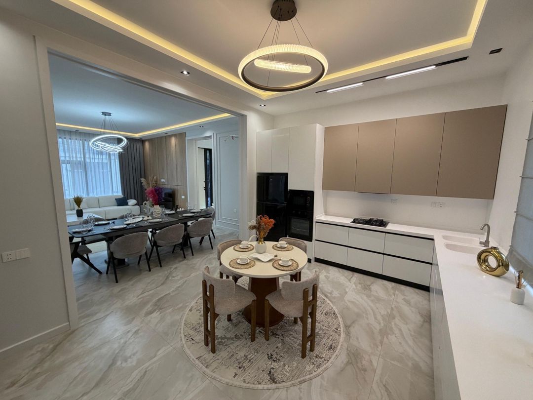Satılır 5 otaqlı həyət evi/bağ evi 400 m² — Ev, villa, Bakı (8)