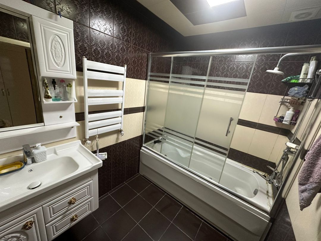 Satılır 4 otaqlı yeni tikili 160 m² — Mənzil, Bakı (11)