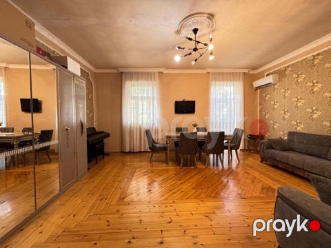 Satılır 3 otaqlı köhnə tikili 80 m²