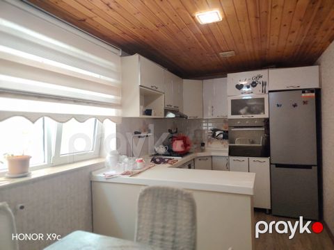 Satılır 4 otaqlı həyət evi/bağ evi 100 m²