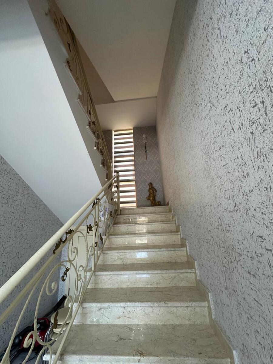 Satılır 6 otaqlı həyət evi/bağ evi 350 m² — Ev, villa, Bakı (7)