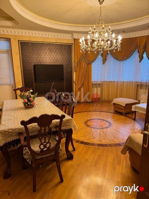 İcarəyə verilir 3 otaqlı yeni tikili 150 m²