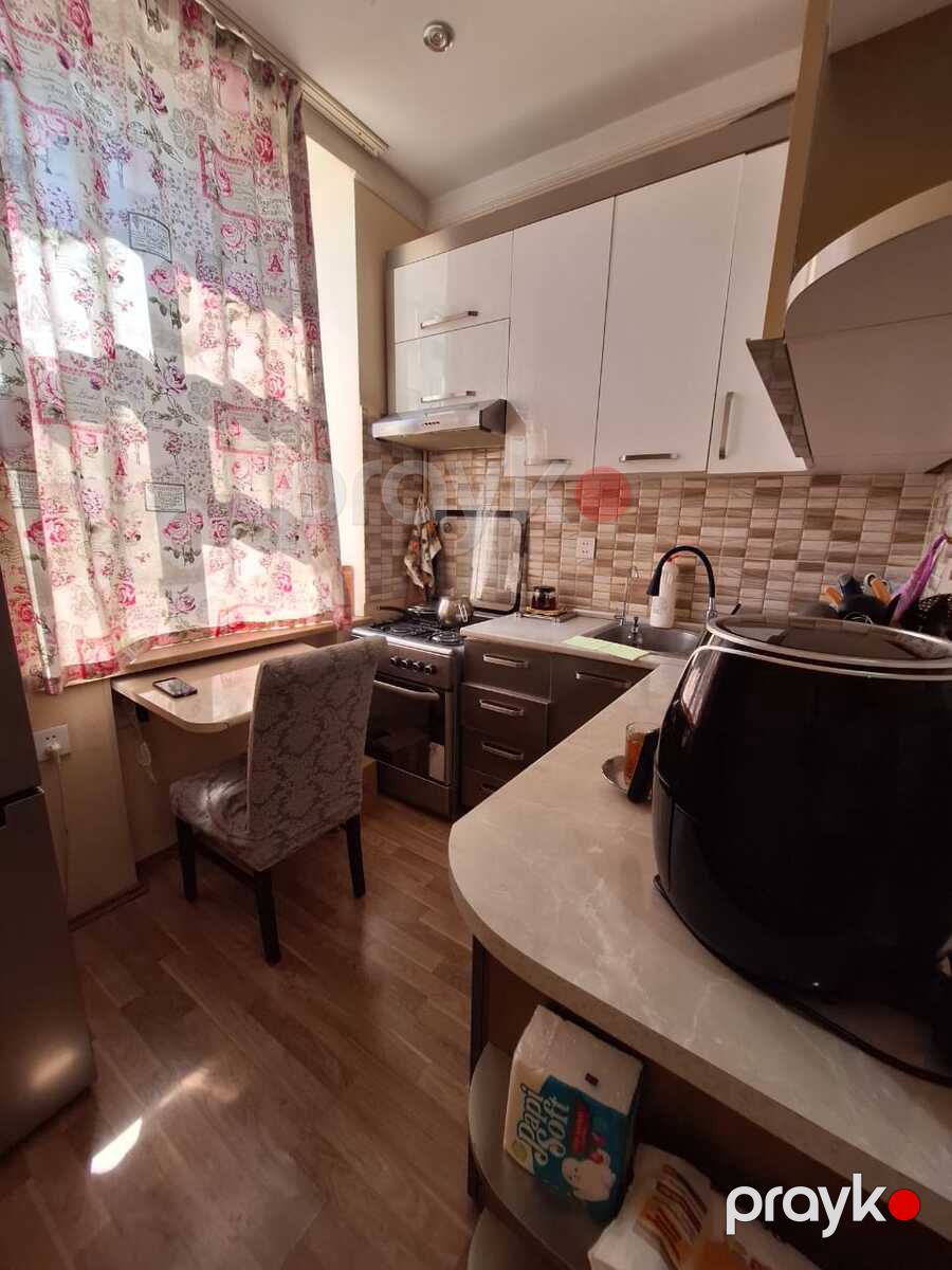 Satılır 2 otaqlı köhnə tikili 55 m² — Mənzil, Bakı (9)