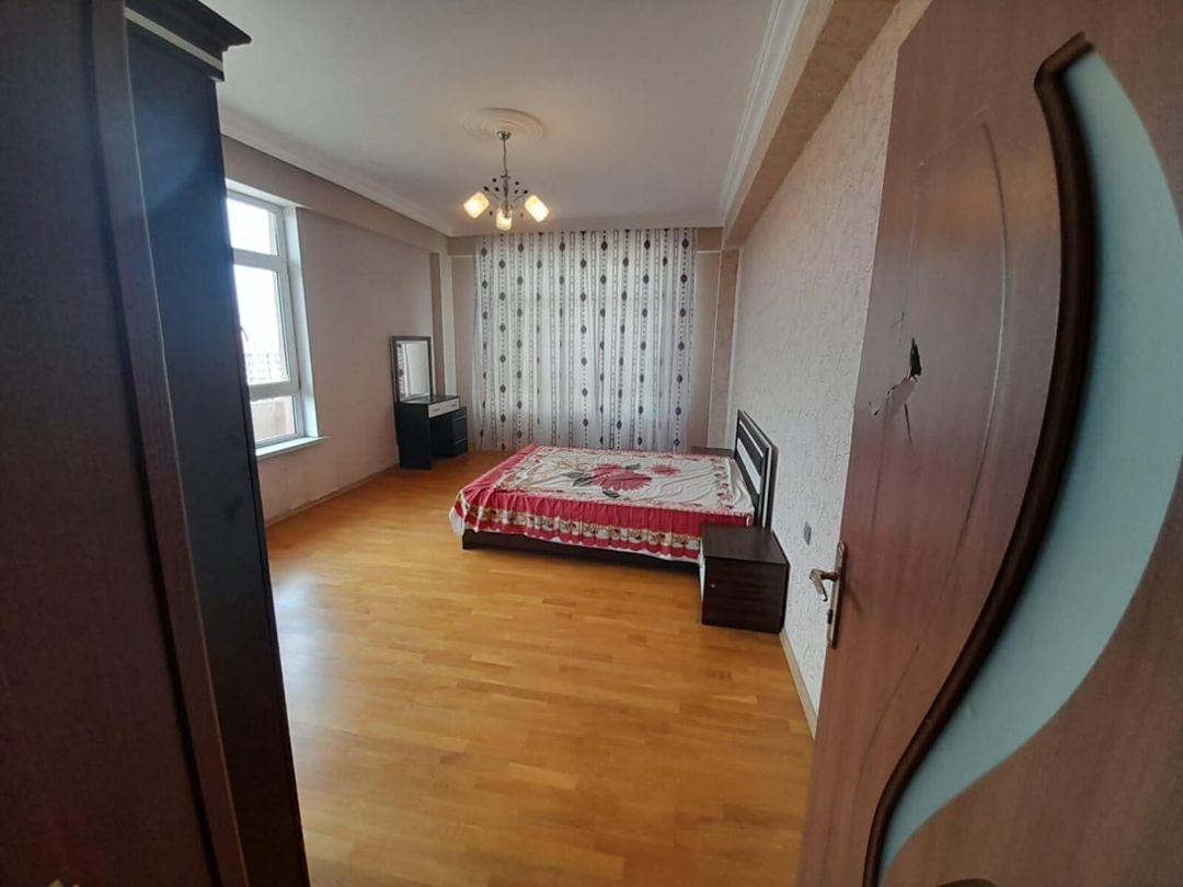 İcarəyə verilir 3 otaqlı yeni tikili 128 m² — Mənzil, Bakı (5)