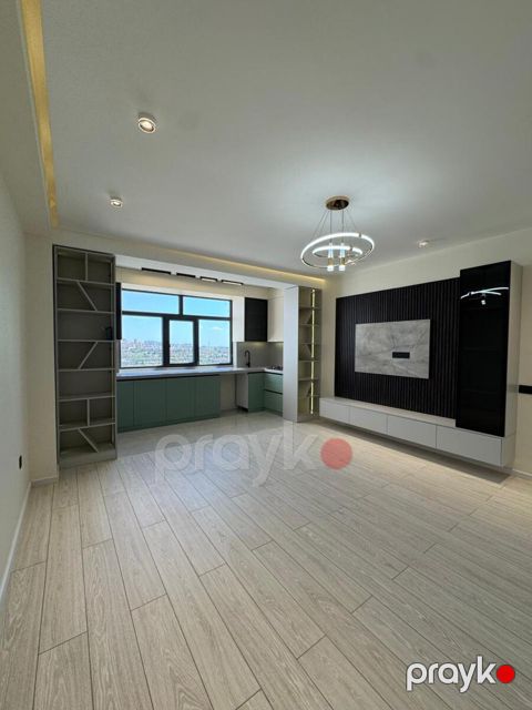Satılır 3 otaqlı yeni tikili 82 m²