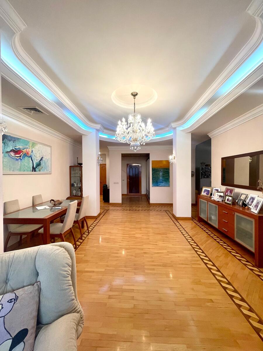 Satılır 6 otaqlı yeni tikili 220 m² — Mənzil, Bakı (11)